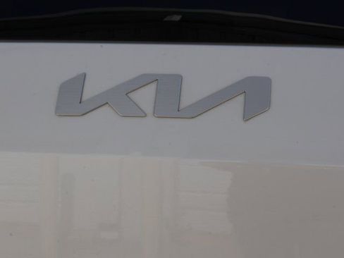 Used 2024 Kia EV9 Light image 16