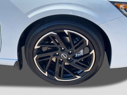 New 2026 Nissan Sentra SR w/ SR Premium Package image 8