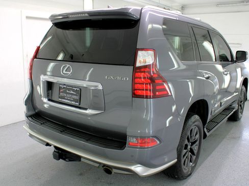Used 2017 Lexus GX 460 Premium image 9