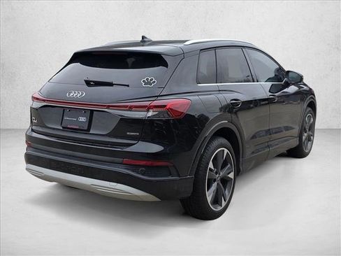 Certified 2022 Audi Q4 e-tron Prestige image 5