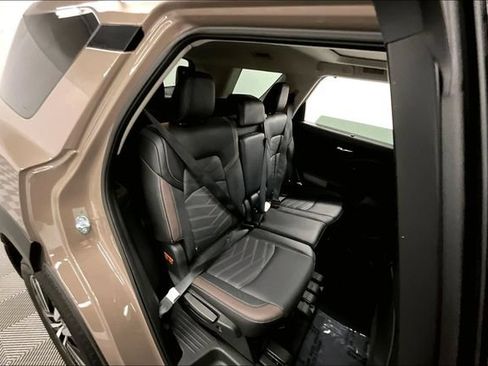 Used 2025 Nissan Pathfinder Platinum w/ Cargo Package AWD/4WD image 26
