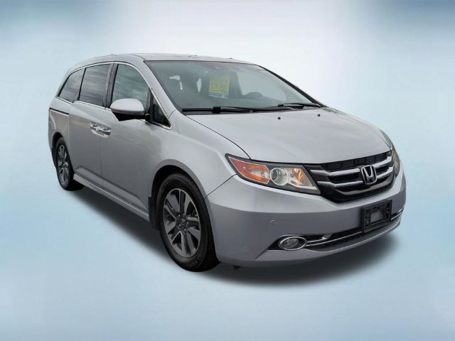 Used 2015 Honda Odyssey Touring image 9