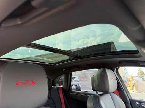 Used 2021 Porsche Macan GTS AWD/4WD image 15