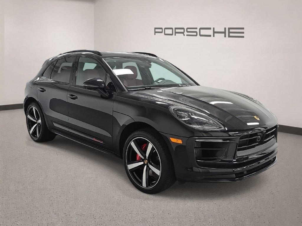 Certified 2025 Porsche Macan S AWD/4WD image 8