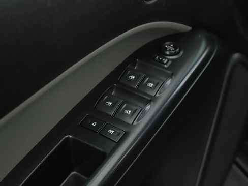 Used 2019 Chevrolet Colorado W/T w/ WT Convenience Package image 7