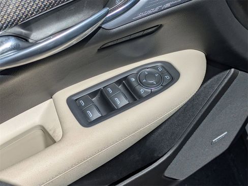 Used 2022 Cadillac XT5 Sportv w/ Technology Package image 11