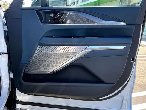New 2026 Cadillac Escalade IQ Luxury 2 w/ LPO, Floor Liner Package AWD/4WD image 33