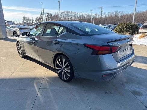 Used 2022 Nissan Altima 2.0 SR image 5