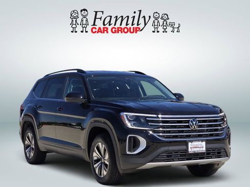 New 2026 Volkswagen Atlas SE FWD image 2