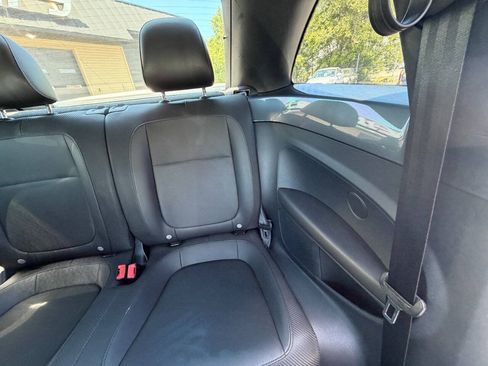 Used 2014 Volkswagen Beetle TDI FWD image 29