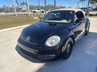 Used 2014 Volkswagen Beetle 2.5 video 1