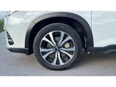 Used 2022 Subaru Forester Limited AWD/4WD image 12