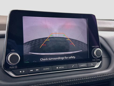 Used 2023 Nissan Rogue SV FWD image 22