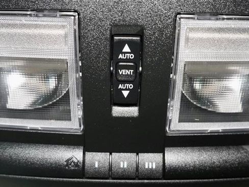 Used 2015 Dodge Challenger SXT Plus w/ Premium Sound Group image 27