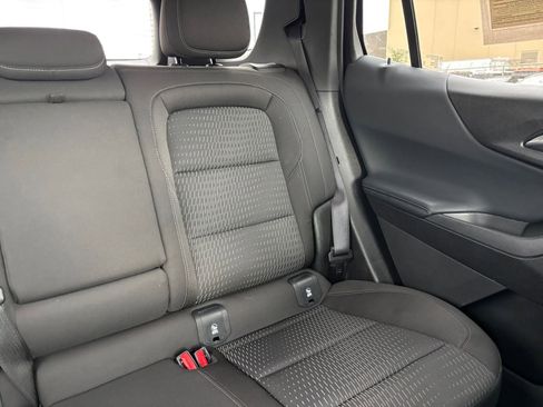 Used 2025 Chevrolet Equinox LT image 37