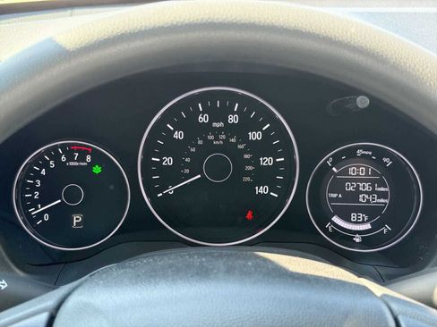 Used 2022 Honda HR-V LX image 26