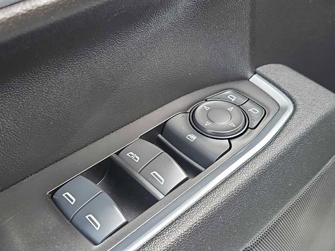 Used 2025 Chevrolet Silverado 1500 LT AWD/4WD image 26