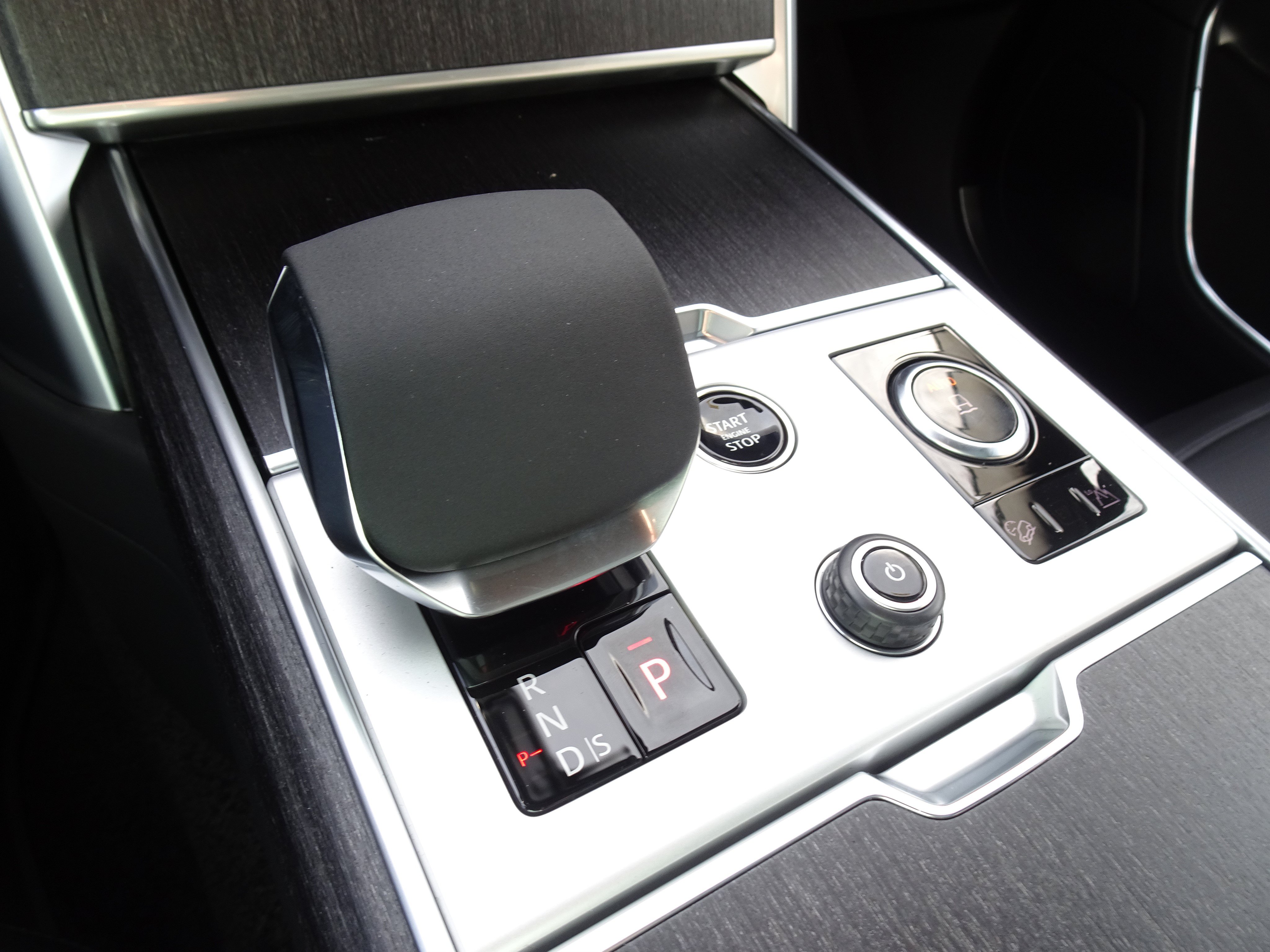 New 2027 Land Rover Range Rover SE AWD/4WD image 24