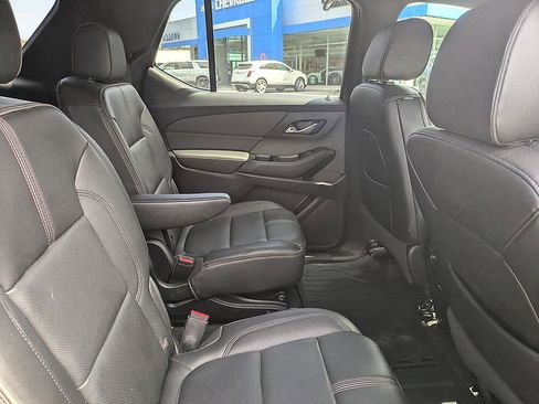 Used 2023 Chevrolet Traverse RS FWD image 33