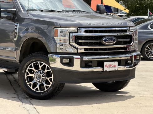 Used 2021 Ford F250 Lariat w/ Lariat Value Package AWD/4WD image 2