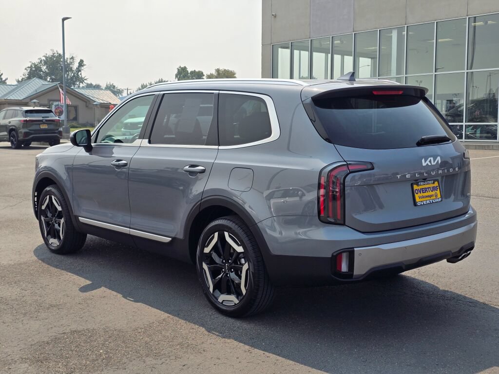 Used 2025 Kia Telluride EX w/ EX Captain's Chair Package AWD/4WD image 4
