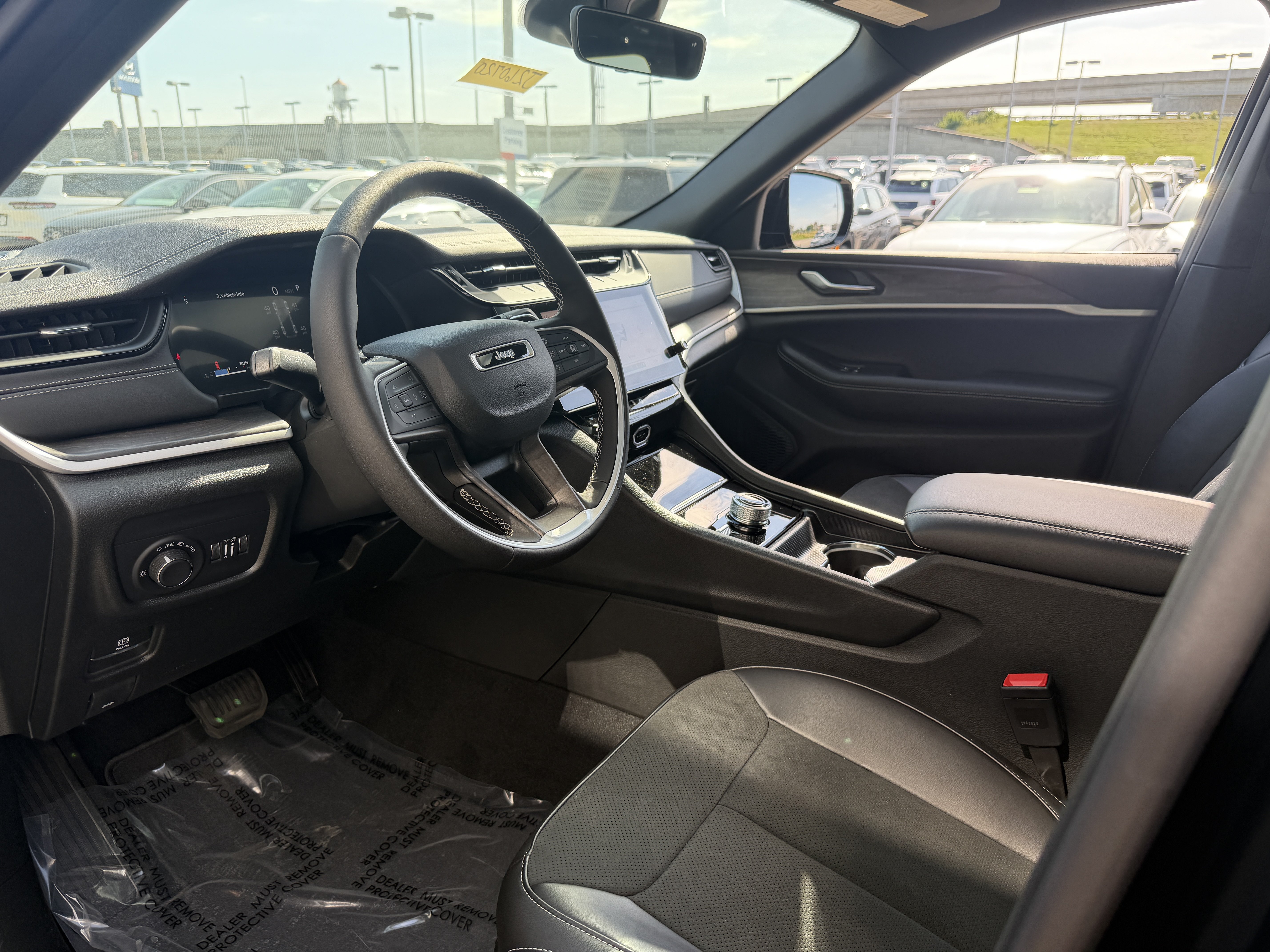 New 2026 Jeep Grand Cherokee Altitude AWD/4WD image 26