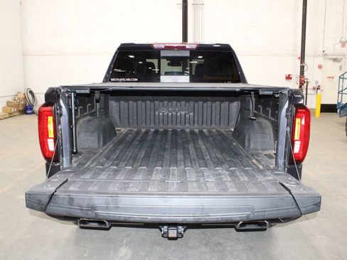 Used 2023 GMC Sierra 1500 AT4 w/ AT4 Preferred Package image 16