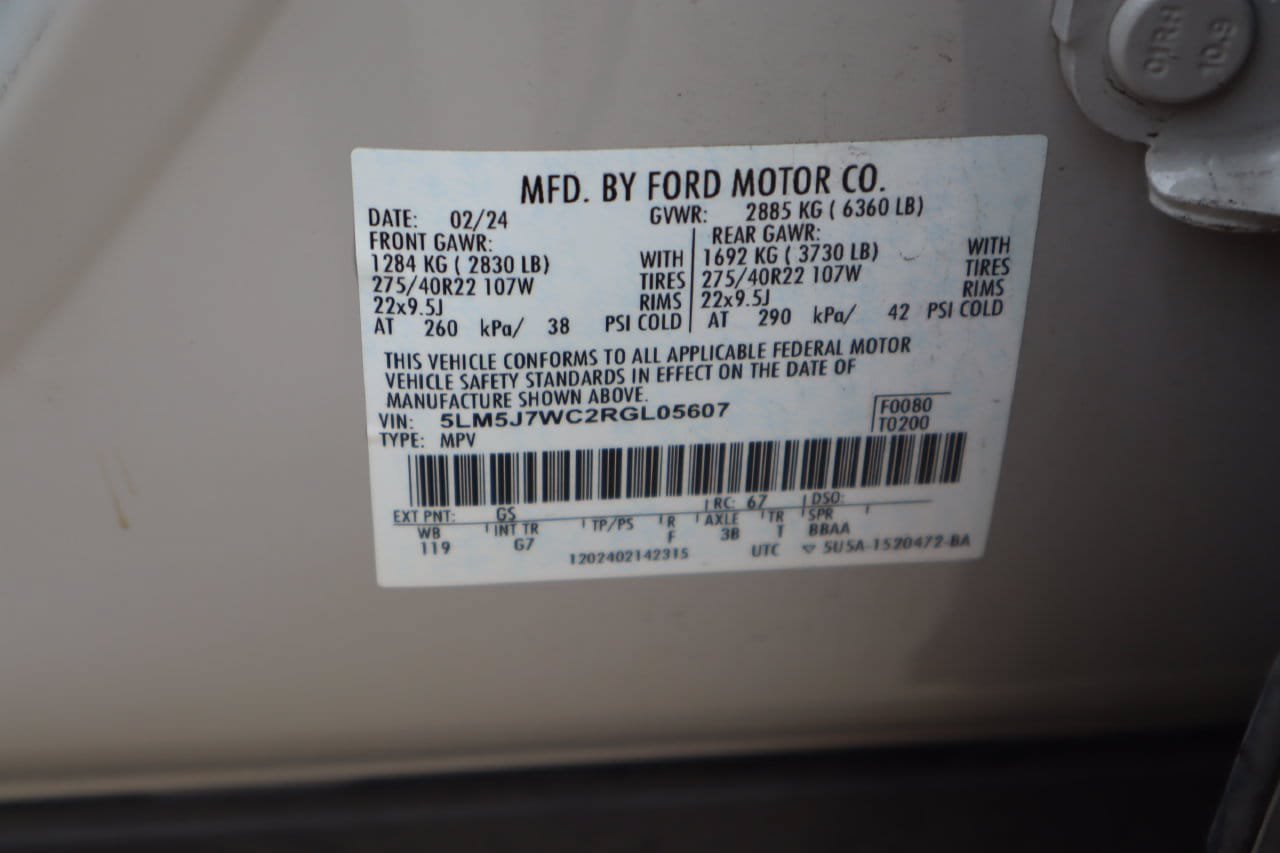 Used 2024 Lincoln Aviator Reserve w/ Equipment Group 201A RWD image 31
