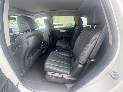 Used 2024 Acura MDX SH-AWD image 12