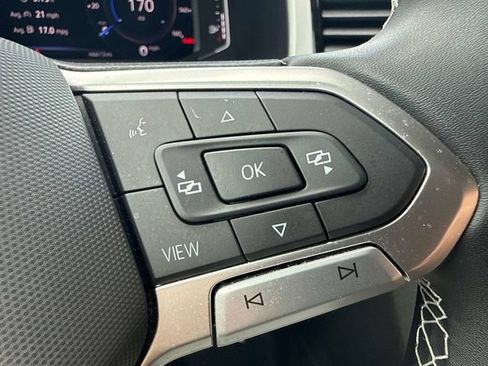 Used 2023 Volkswagen Atlas Cross Sport SE AWD/4WD image 20