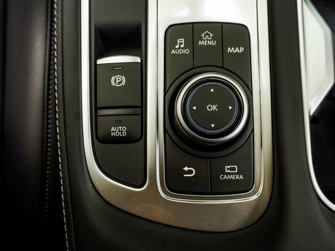 Certified 2026 INFINITI QX60 Luxe w/ Family Package AWD/4WD image 17