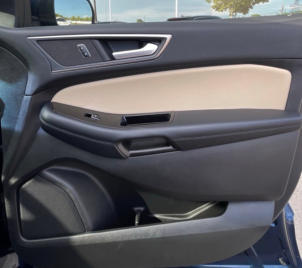 Used 2017 Ford Edge SEL w/ Equipment Group 201A FWD image 33