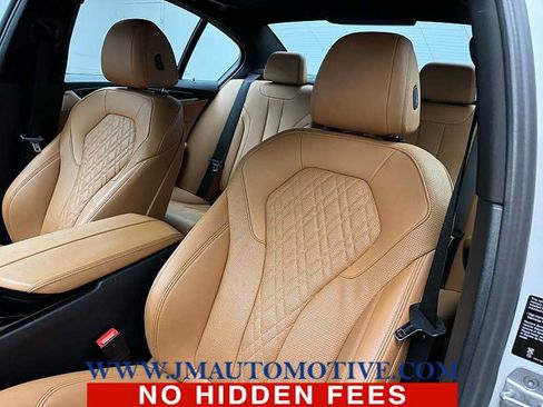 Used 2021 BMW 530i xDrive w/ Premium Package AWD/4WD image 14