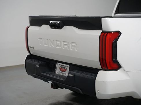 Used 2023 Toyota Tundra SR5 w/ SR5 Premium Package AWD/4WD image 9