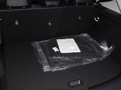 New 2026 Kia Seltos SX w/ SX Sunroof Package image 9