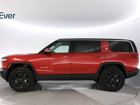 Used 2024 Rivian R1S Adventure Dual AWD/4WD image 15