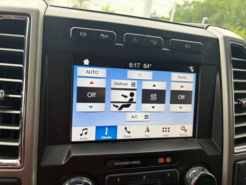 Used 2017 Ford F250 Lariat w/ Chrome Package AWD/4WD image 32