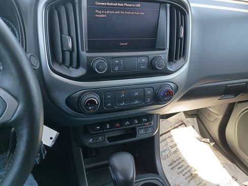 Used 2022 Chevrolet Colorado Z71 image 24