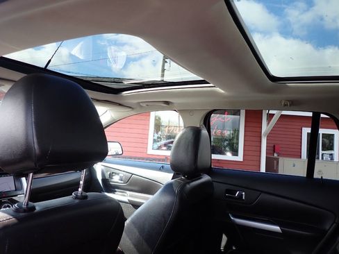 Used 2013 Ford Edge Limited FWD image 9