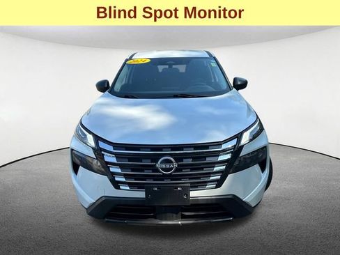 Used 2024 Nissan Rogue S AWD/4WD image 4
