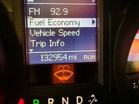 Used 2014 Chrysler Town & Country Touring-L w/ Driver Convenience Group image 15