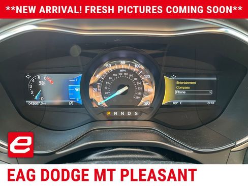 Used 2019 Ford Fusion SE FWD image 8
