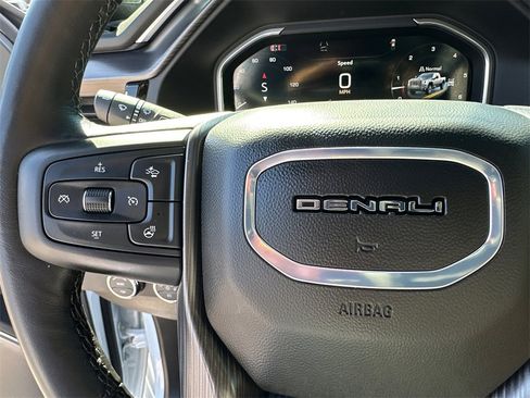 Used 2026 GMC Sierra 2500 Denali Ultimate image 26