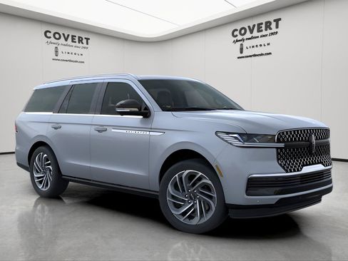 New 2025 Lincoln Navigator Reserve image 7