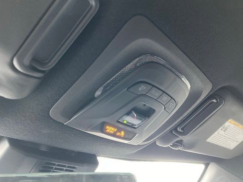 Certified 2024 Toyota Corolla SE image 27