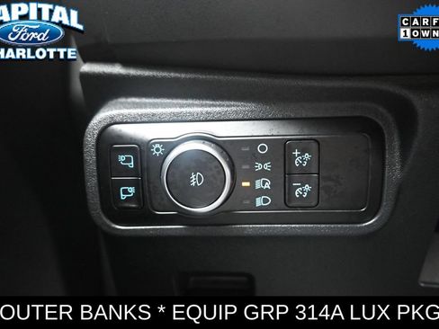 Used 2025 Ford Bronco Outer Banks AWD/4WD image 18