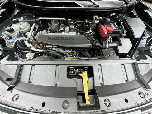Used 2024 Nissan Rogue S AWD/4WD image 22