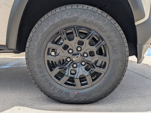 New 2026 Chevrolet Colorado Trail Boss AWD/4WD image 6