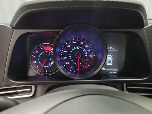 Used 2022 Hyundai Elantra SEL FWD image 22