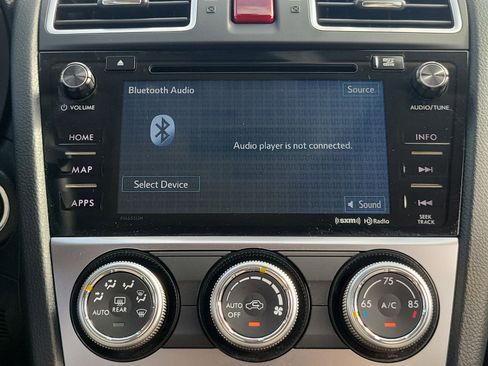 Used 2016 Subaru Crosstrek 2.0i Limited image 17